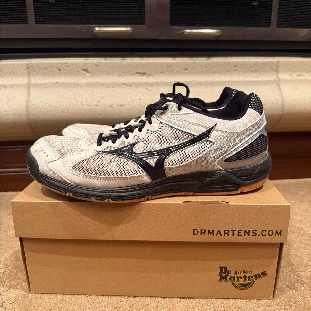 Mizuno Wave Rally Indoor Volleyball Shoes Black White